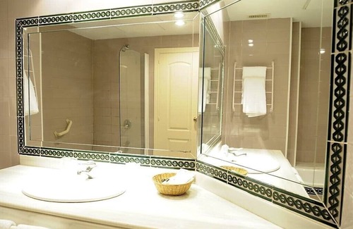Mairena del Aljarafe Hotel | Hotel In Mairena Del Aljarafe With Other, Tv, Parking