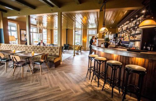 Zuidhorn Hotel | Hotel In't Holt 1654 Grand Café & Logement