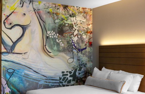 Haile Plantation Hotel | Hotel Indigo Gainesville-Celebration Pointe by IHG
