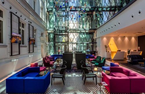 Srodmiescie Hotel | Hotel Indigo Warsaw Nowy Świat by IHG