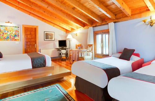 Tudela de Duero Hotel | Hotel Jaramiel