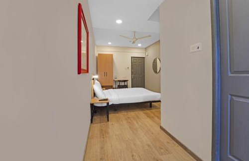 Nanganallur Hotel | Hotel JS Residency