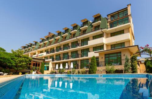 Intsaraki Hotel | Hotel Julia