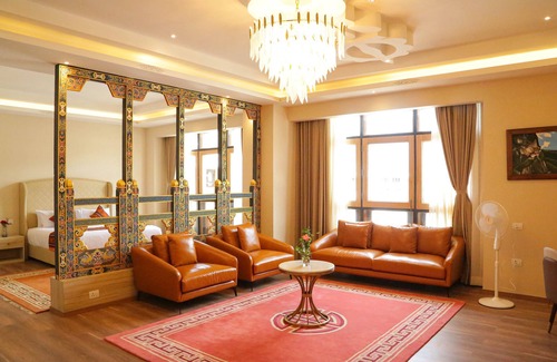 Paro Hotel | Hotel Kaachi Grand