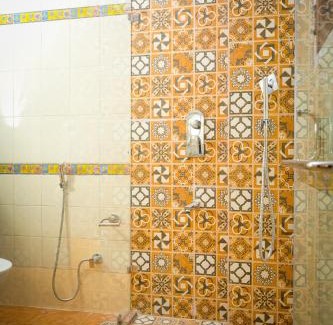 Sindhi Camp Hotel | Hotel Karni Niwas