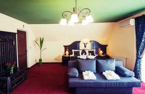 Rzezawa Hotel | Hotel Kasztel