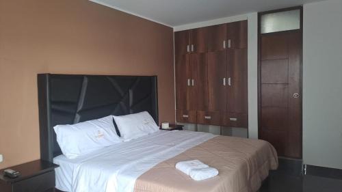 Grocio Prado Hotel | Hotel Kendari - Chincha