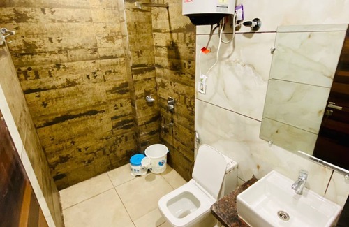 Vasundhara Hotel | Hotel Kinsfolk inn