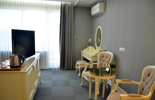Momchilgrad Hotel | Hotel Konak