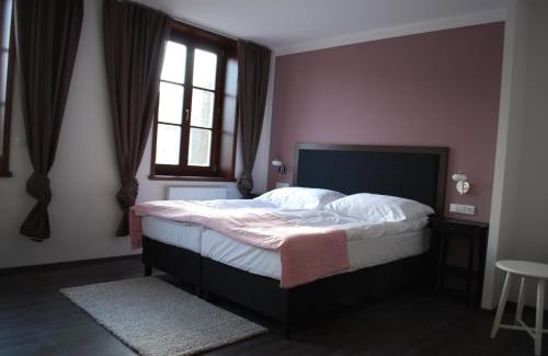 Chlumec nad Cidlinou Hotel | Hotel Koruna