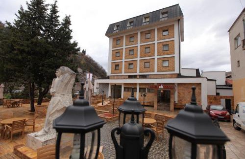 Kratovo Hotel | Hotel Kratis