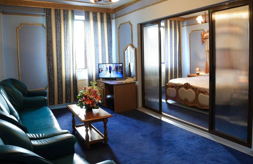Galati Hotel | Hotel KRETA