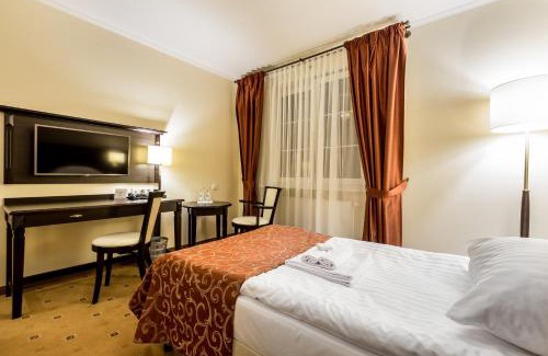 Tarnow Hotel | Hotel Krzyski