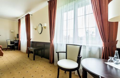 Tarnow Hotel | Hotel Krzyski