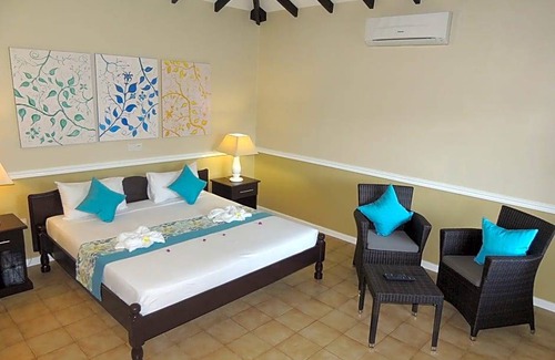Anse aux Pins Hotel | Hotel La Roussette