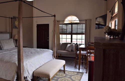 Hillsborough Hotel | Hotel Laurena