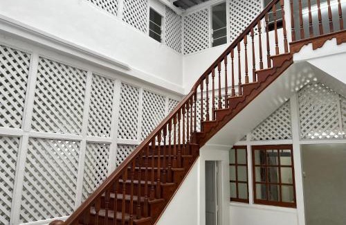 Central Pune Hotel | Hotel Laxminarayan Niwas