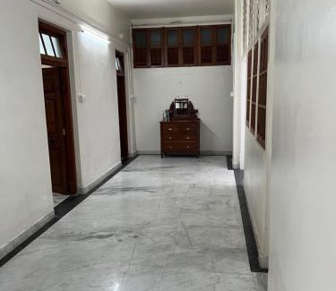 Central Pune Hotel | Hotel Laxminarayan Niwas
