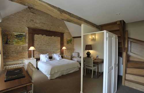 Les Riceys Hotel | Hotel Le Marius