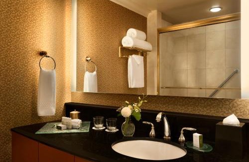 Central Hotel | Hotel Le Soleil by Executive Hotels