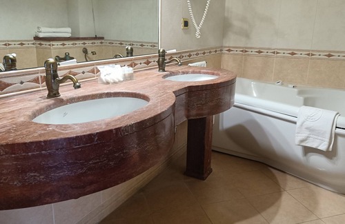 Torrecuso Hotel | Hotel Lemi