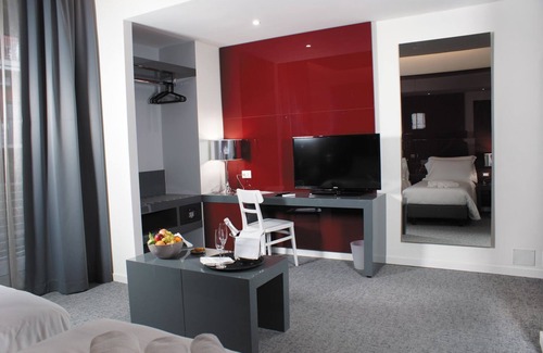 Pomigliano D'arco Hotel | Hotel Leopardi