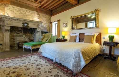 Gevrey-Chambertin Hotel | Hotel Les Deux Chevres Gevrey-Chambertin