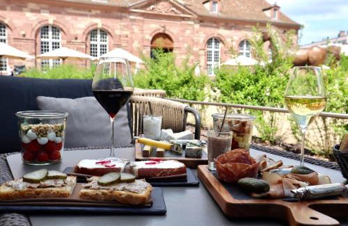 Petite-France Hotel | Hotel Les Haras