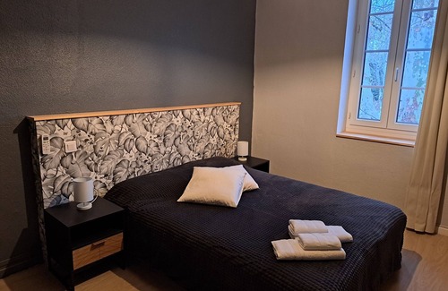 Aramon Hotel | hotel les platanes