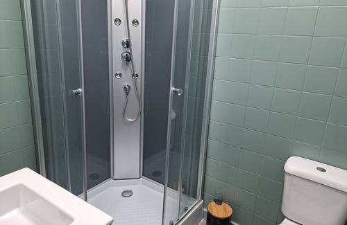 Aramon Hotel | hotel les platanes