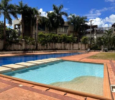 Mabolo Apartment | Hotel Living,The Persimmon double beds 4pax (904)