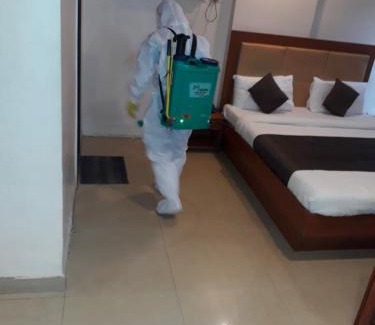 Malad East Hotel | Hotel Lucky Goregaon
