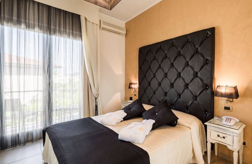 Marina di Massa Hotel | Hotel Luna