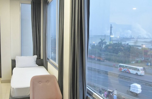 Howrah Hotel | HOTEL M PLAZA DHULAGAR HOWRAH