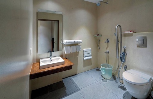 Onamthuruth Hotel | Hotel Malika Residency