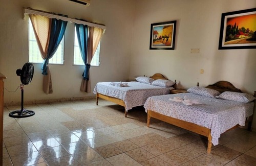 Cucuyagua Hotel | Hotel Mar y Mar