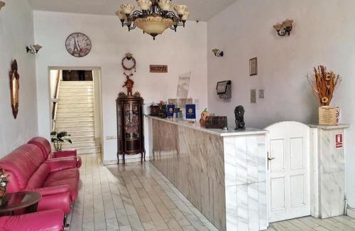Dumbraveni Hotel | HOTEL MARION