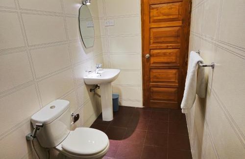 Kilinochchi Hotel | Hotel Marutham