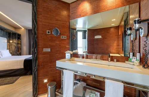 Alameda de Osuna Hotel | Hotel Maydrit Airport