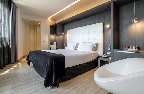 Alameda de Osuna Hotel | Hotel Maydrit Airport