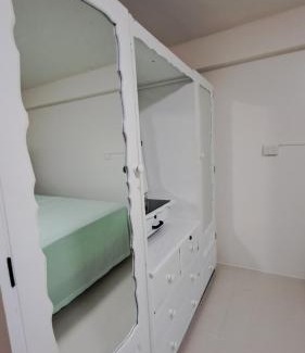 Suva House | Hotel Mead Road
