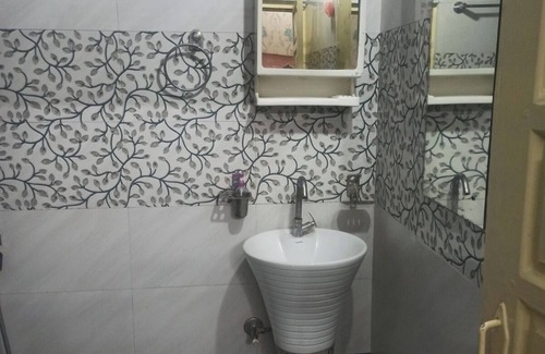 Raja Park Hotel | Hotel Meenu Inn