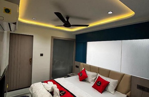 Surat Hotel | Hotel Merito Surat
