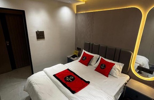 Surat Hotel | Hotel Merito Surat
