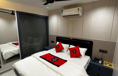 Surat Hotel | Hotel Merito Surat