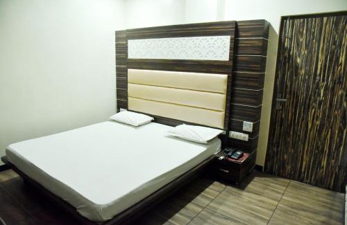 Jhunjhunu Hotel | Hotel Midtown & Restaurant