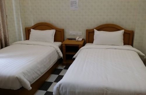 Kalay Hotel | Hotel Moe