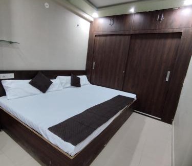 Ujjain Hotel | Hotel mukhiya palace