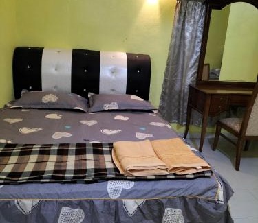 Kampung Tok Kamis Hotel | Hotel Murah Pasir Puteh