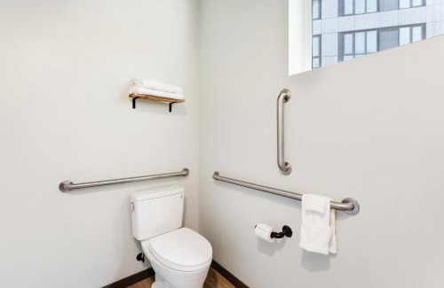 Gallaudet Hotel | Hotel Nell - Union Market
